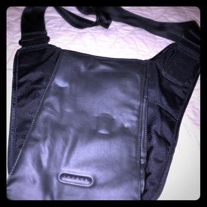 Incase Crossbody Bag